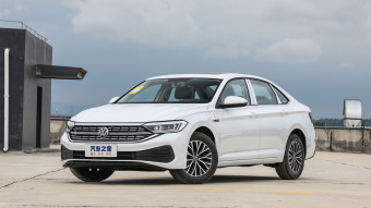 VW Sagitar Flyover 200TSI DSG